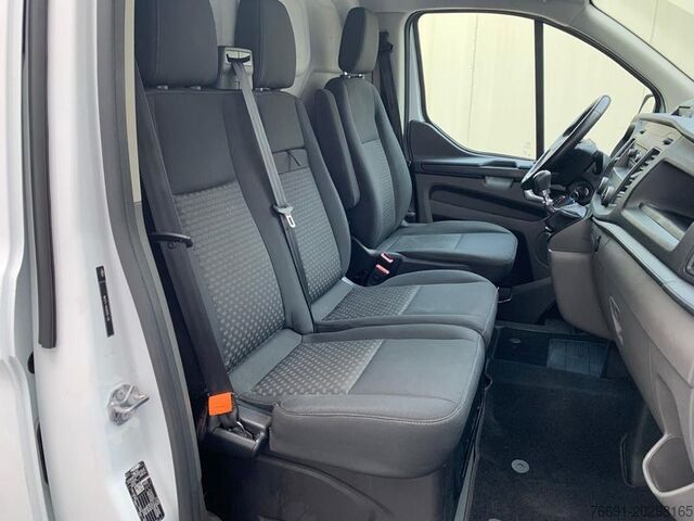 Furgão de painéis Ford Custom Passo lungo - Hybrid - Km 69.000 -