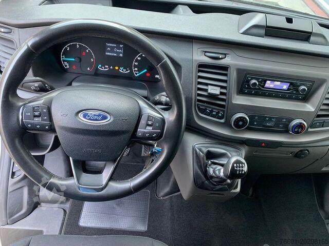 Furgão de painéis Ford Custom Passo lungo - Hybrid - Km 69.000 -