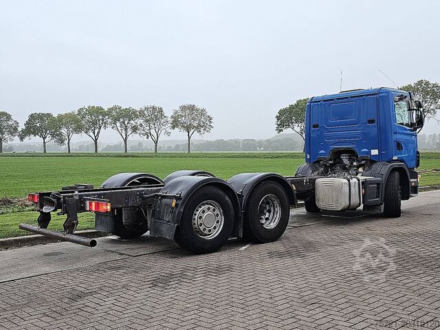 Chassis cabine SCANIA R124.360