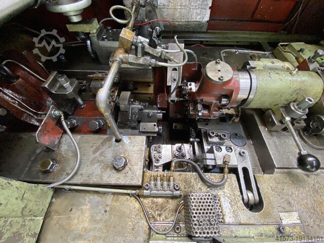 2 matrijzen - 3-slag pers ASAHI OKUMA RH60