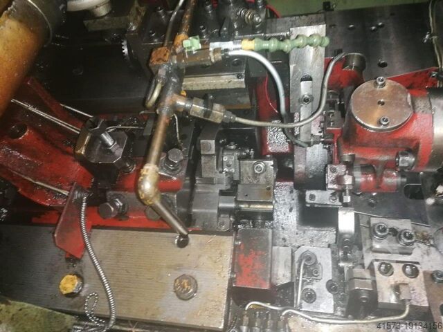 2 matrijzen - 3-slag pers ASAHI OKUMA RH60