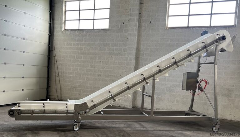 Vleesverwerkingsmachine GEA-CFS Z-Opvoerband