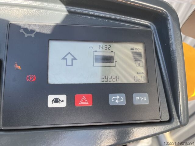 Trator Jungheinrich EZS590