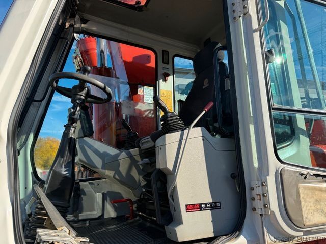 Pelle sur pneus LIEBHERR A 924 B Litronic Mobilbagger OQ 70/55 Klima