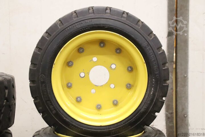 4 stk. massivt gummi dæk Continental CSE-Robust 200/50-10  SC 10  RIM 6.50 F