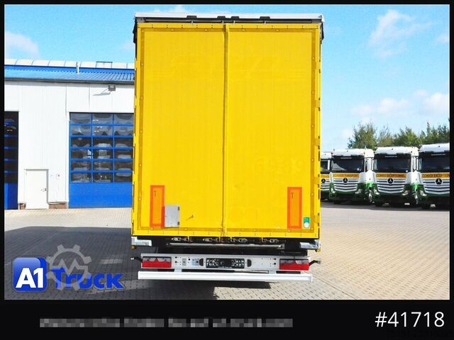 Semirimorchio con telone Kässbohrer Mega Trailer, Code XL, Aluplank, BPW