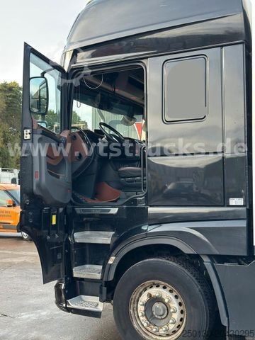 Cattle truck DAF XF 530 4x2 Finkl 2.Stock Viehaufbau