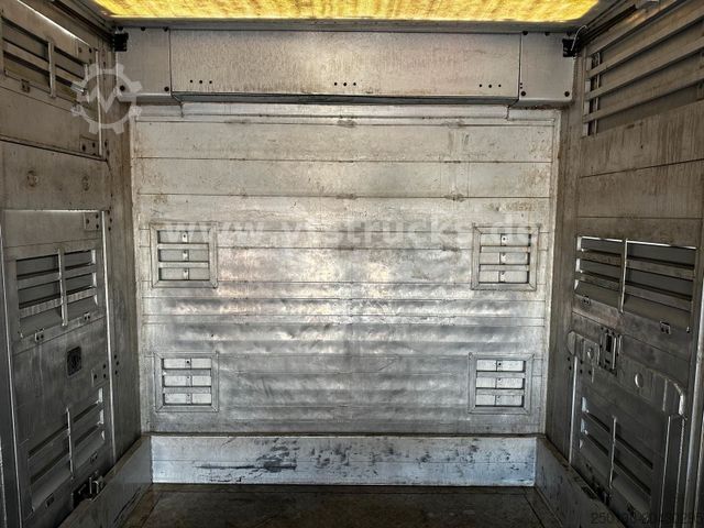 Kreaturvogn DAF XF 530 4x2 Finkl 2.Stock Viehaufbau