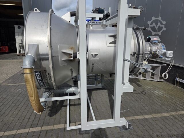 AZO GmbH Big-Bag-Entleerstation mit Dosierschnecke und Vibrationsboden AZO GmbH 