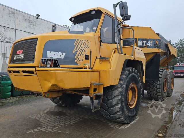 Belden kırmalı damperli kamyon Moxy MT 41