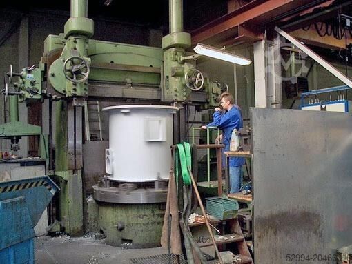 Máquinas de torneamento vertical convencionais e CNC Schiess Ø 2070 x H 1330 mm