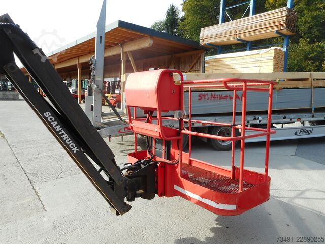 Plateforme de travail télescopique Manitou 180 ATJ