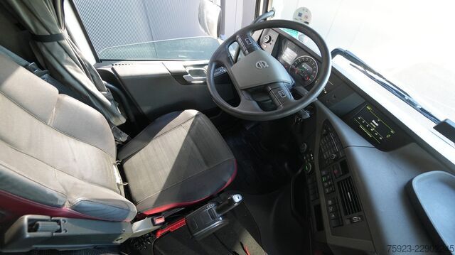  Volvo FH540 8x4 130T Tractorhead