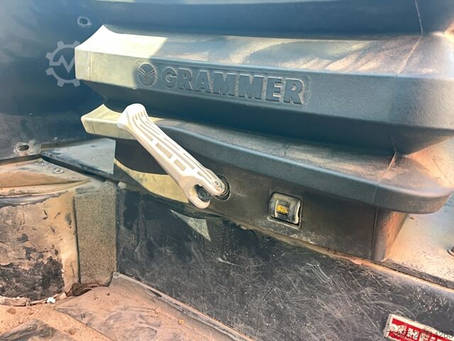 Utovarivač Kubota R065