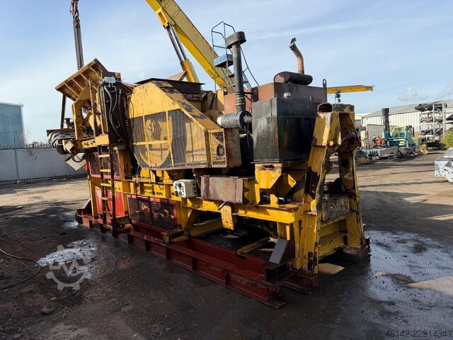  Parker 0745 Hooklift Jaw Crusher