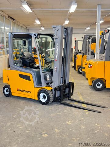 Electric 4-wheeler Jungheinrich EFG 320 - Service Neu - Batterie 87% + Garantie