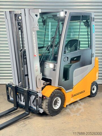 Electric 4-wheeler Jungheinrich EFG 430 - Service Neu - Batterie 83% - Garantie