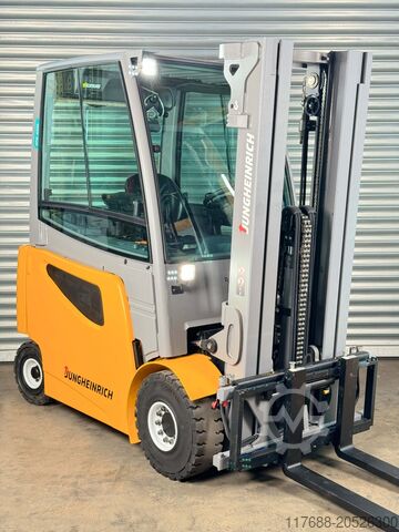 Electric 4-wheeler Jungheinrich EFG 430 - Service Neu - Batterie 83% - Garantie