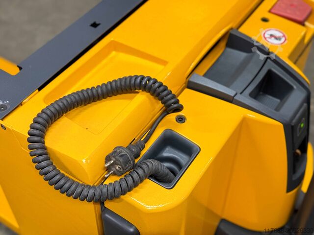 No pallet truck driver Jungheinrich EJE C20 - Service Neu - nur 2638 Std.-Batterie 85%