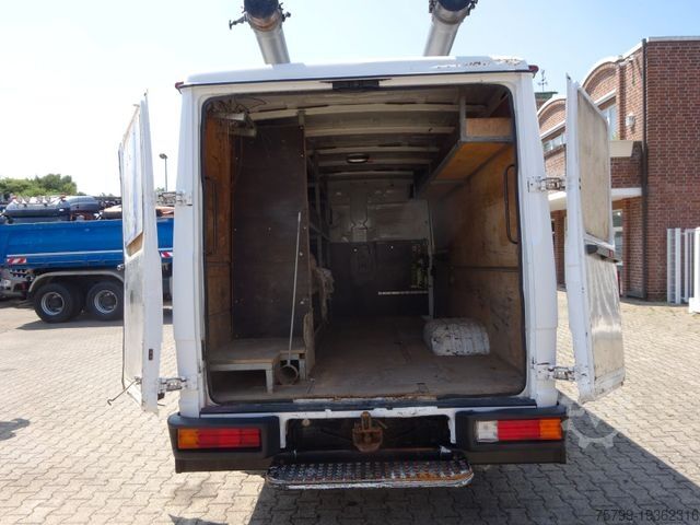 Bestelwagen met verhoogd dak MERCEDES-BENZ 613D Vario Kasten 4x2