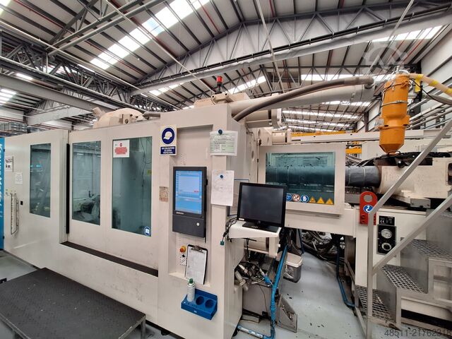 Macchina per stampaggio a iniezione Krauss-Maffei KM 1150/4300 MX