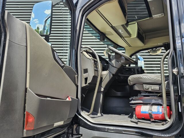 Φορτηγό γερανού Volvo FH540 8X4 / 8X2 / HMF 28TM KRAN / CRANE / OPRIJ...