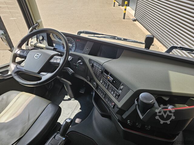 Φορτηγό γερανού Volvo FH540 8X4 / 8X2 / HMF 28TM KRAN / CRANE / OPRIJ...
