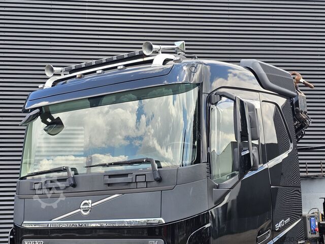 Όχημα ανάκτησης Volvo FH540 8X4 / HMF 28TM KRAN / CRANE / OPRIJ- MACH...