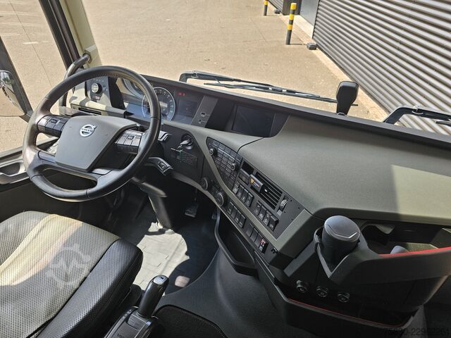 Όχημα ανάκτησης Volvo FH540 8X4 / HMF 28TM KRAN / CRANE / OPRIJ- MACH...