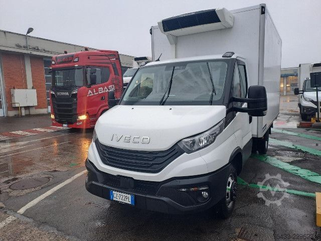 Aangepaste bestelwagen IVECO DAILY 35C16H3.0 ISOTERMICO/FRIGO
