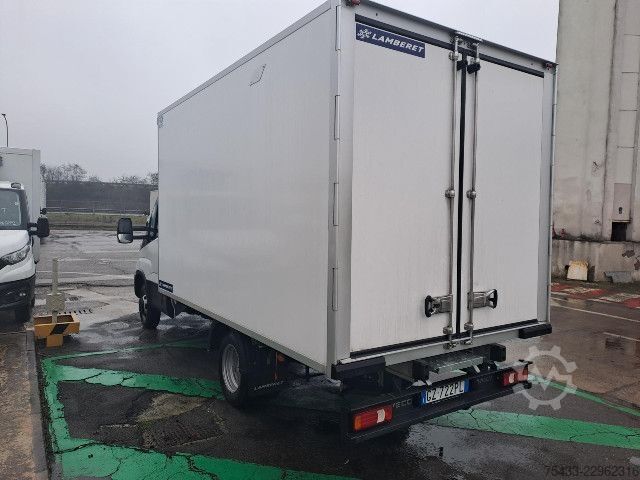Aangepaste bestelwagen IVECO DAILY 35C16H3.0 ISOTERMICO/FRIGO