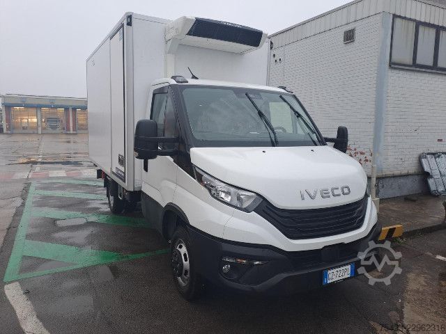 Aangepaste bestelwagen IVECO DAILY 35C16H3.0 ISOTERMICO/FRIGO