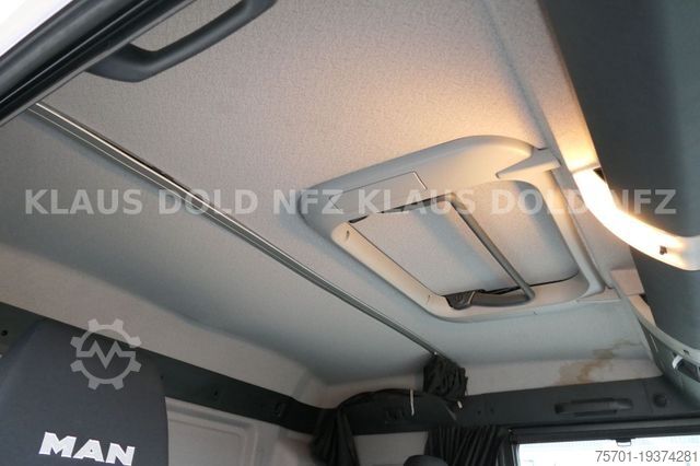 Logging truck MAN TGS 33.500 Holztransport Kran Bj 2020 Retarder