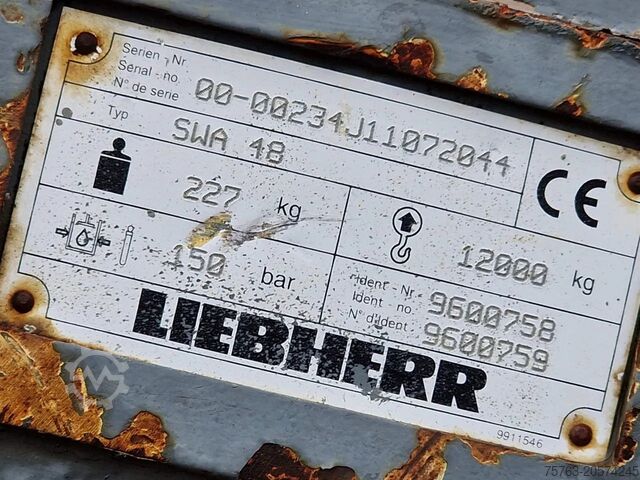 Mobiele graafmachine Liebherr A900C - 95 KW - Central Greasing -