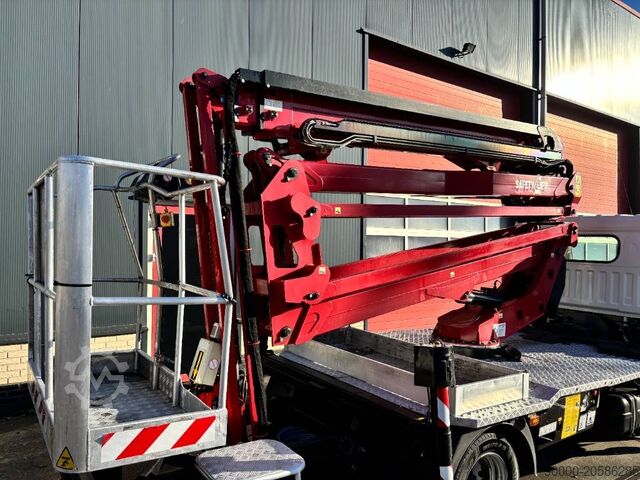 Op vrachtwagen gemonteerd platform Hinowa Orchidea 21.11 Nissan Cabstar