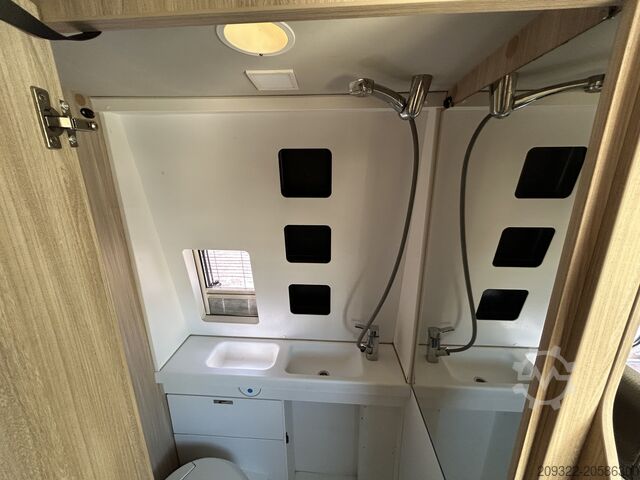 Karavan/karavan aracı Fiat Weinsberg Carabus 600 K | 4 Posti Letto | Completamente Attrezzato