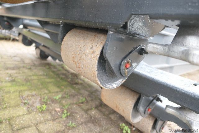 Hakowiec  Abrollkippaufbau, Containerchassis, 20 Fuß