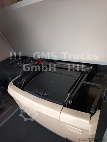 Cistercijsko vozilo za vakuumsko izvlačenje MAN TGX 26.500 / Auto+Ret / Silo 30 Kubik