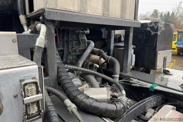 Podwozie ciężarówki VOLVO FMX-540 8x6 SWS