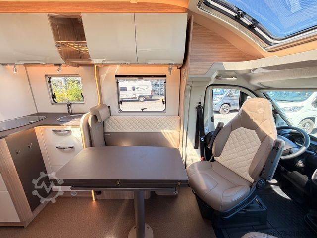 Semi-integrated camper BÜRSTNER Ixeo T 736 *Queensbett-Face2Face-Automatik*