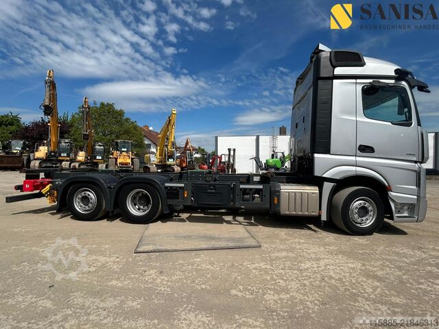 Camión con caja móvil Mercedes-Benz Actros2551/BDF/6x2/Retarder/Angel Mirror