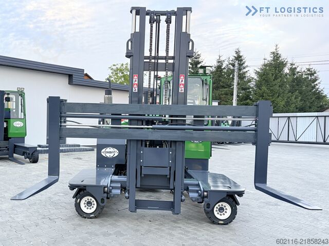 Carrello elevatore a 4 direzioni Combilift C4500 DIESEL DUPLEX WIDE FORK POSITIONER