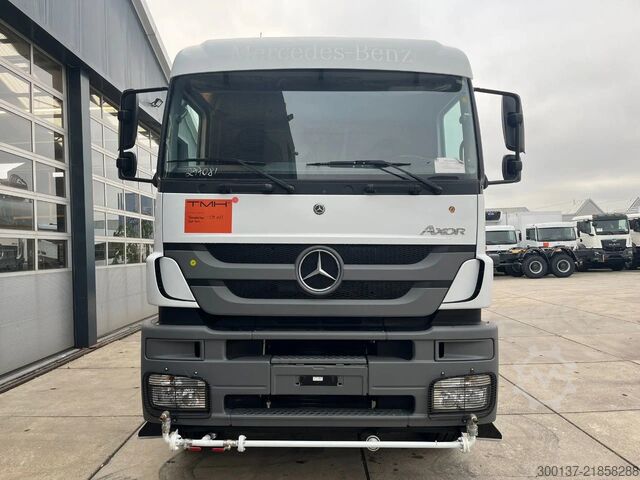 Tankfartyg Mercedes-Benz Axor 3344 6x4 Water Tank Truck