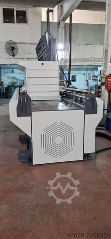 Mașină de așchii de lemn AVB MACHINERY LLC AVB-68L HELIX