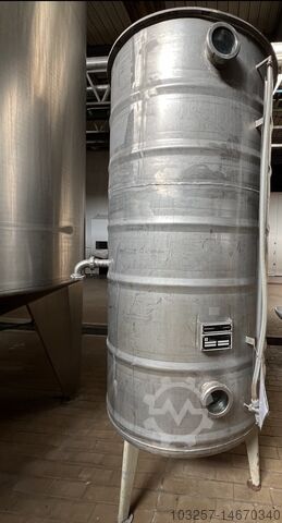 Stainless steel tank 2 m3 Stainless steel tank 2 m3