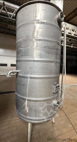 Stainless steel tank 2 m3 Stainless steel tank 2 m3