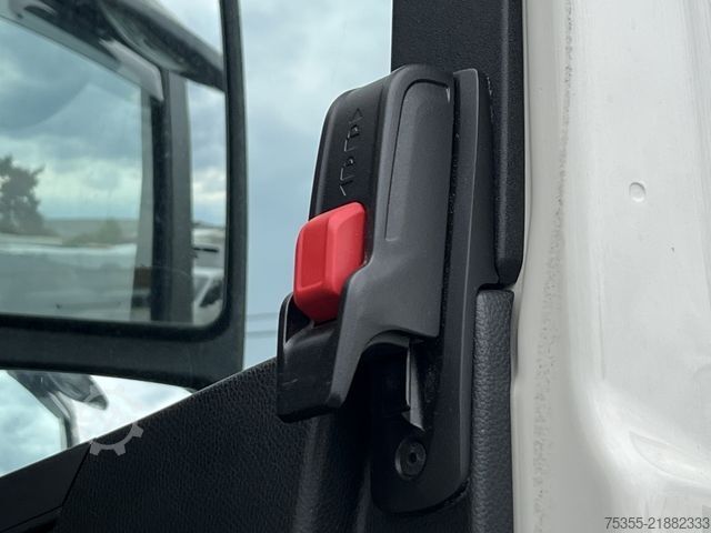 Standaard trekker IVECO S-WAY AS440S48 ACC Intarder Klima Aerokit 2xTank