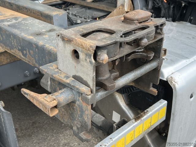 Autocamion cu caroserie interschimbabilă DAF XF 450 Euro6 Klima ACC Retarder 2xAHK Liftachse