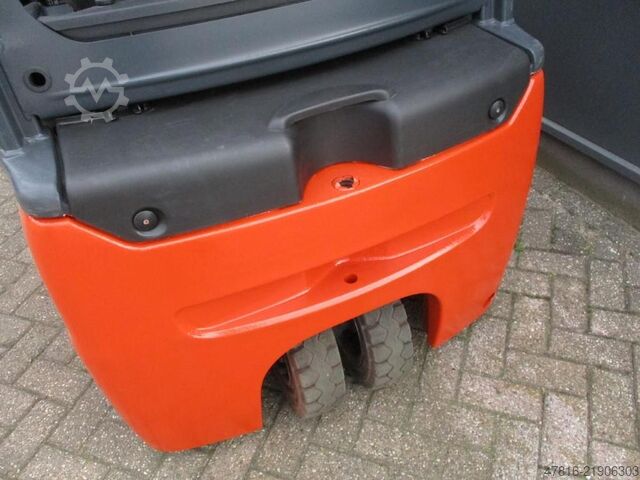Gabelstapler Linde E16L-02