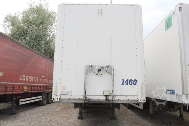Furgonato Schmitz Cargobull semirimorchio furgonato schmitz 3 assi